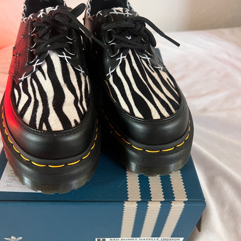 Dr. Martens Ramsey with Zebra Print Panels - Picture 3 of 5
